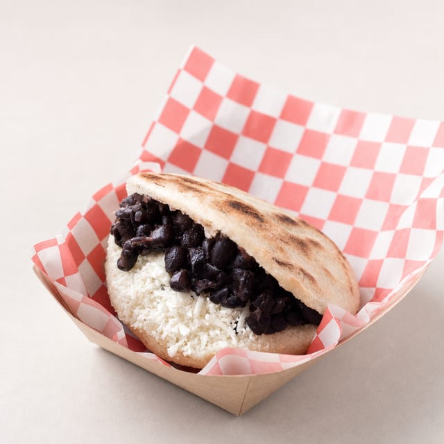 Domino Arepa.
