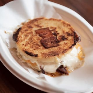 Bacon Quesera Arepa